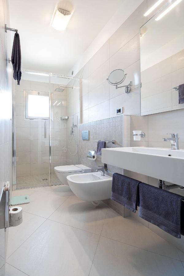 Residence Serenissima Μπιμπιόνε Εξωτερικό φωτογραφία