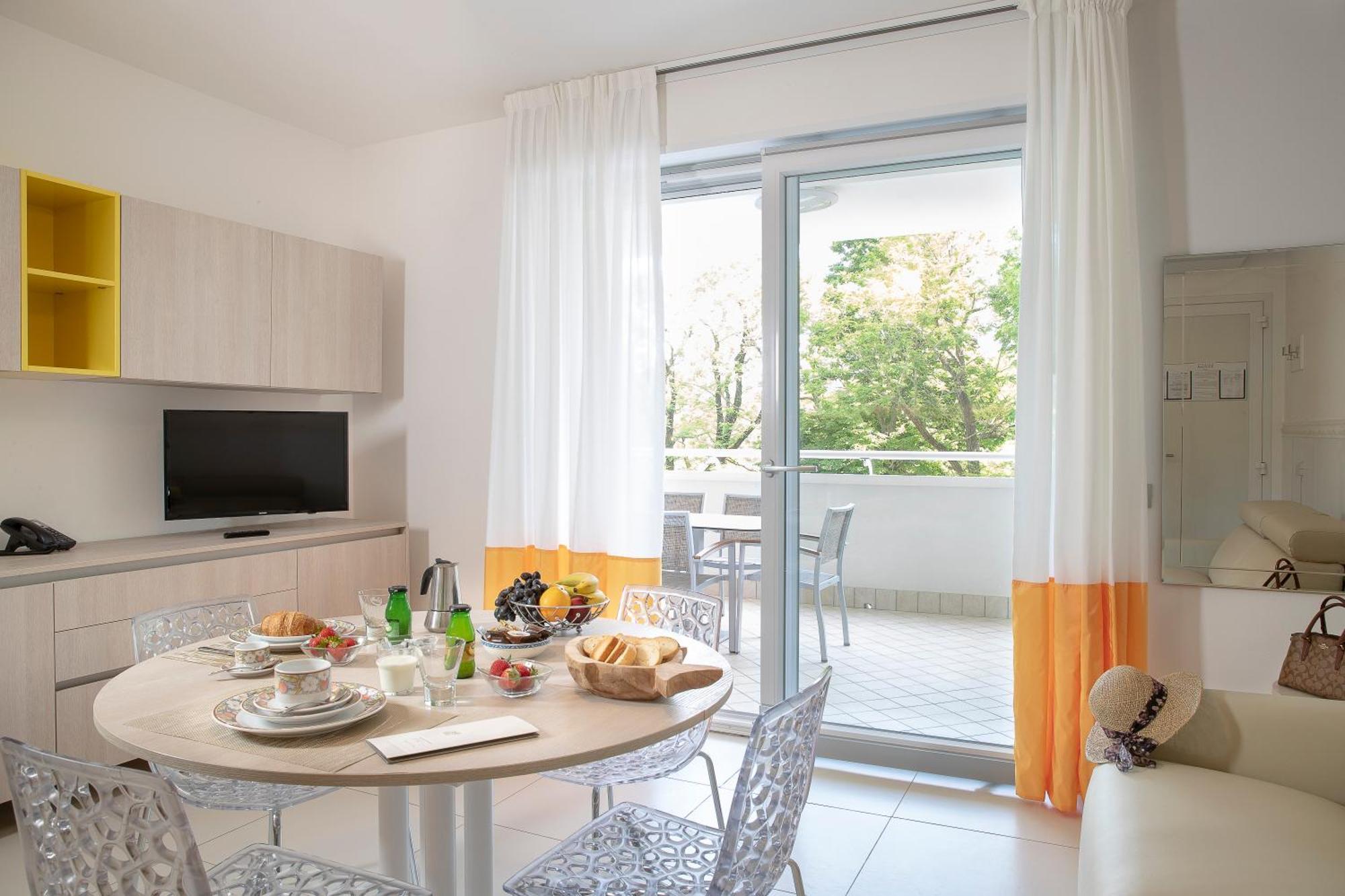 Residence Serenissima Μπιμπιόνε Εξωτερικό φωτογραφία