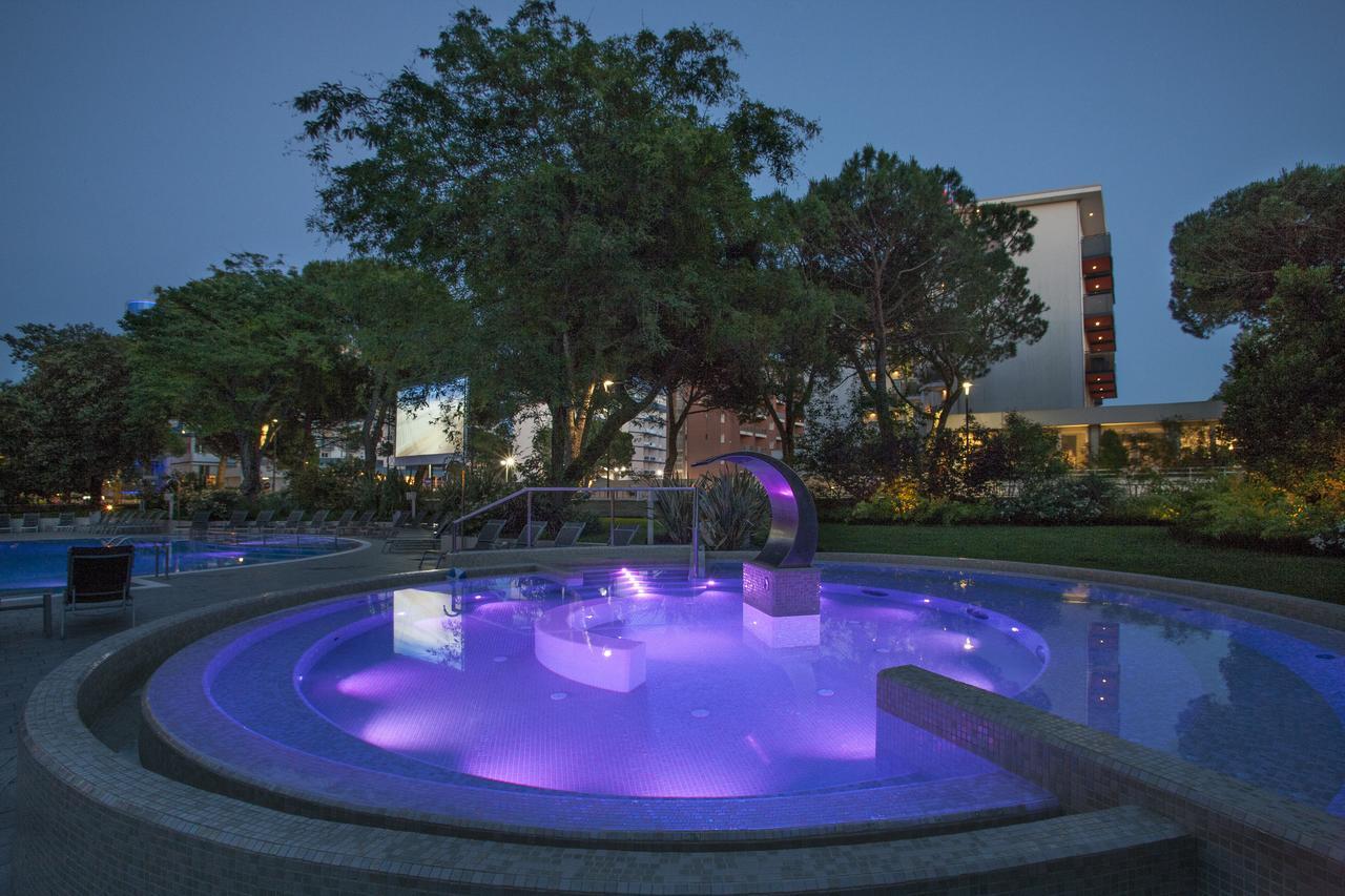 Residence Serenissima Μπιμπιόνε Εξωτερικό φωτογραφία